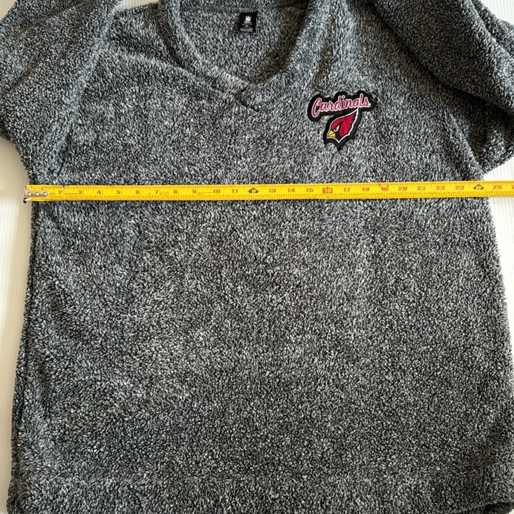 NFL Arizona Cardinals fuzzy v-neck, sleepwear pullover.  Women’s size XL